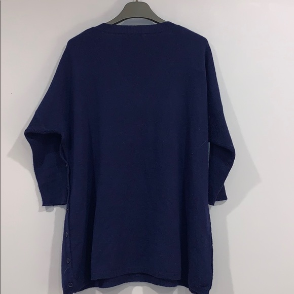 Oversized Cashmere Sweater - Picture 3 of 3